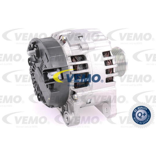 V46-13-82600 - Generator 