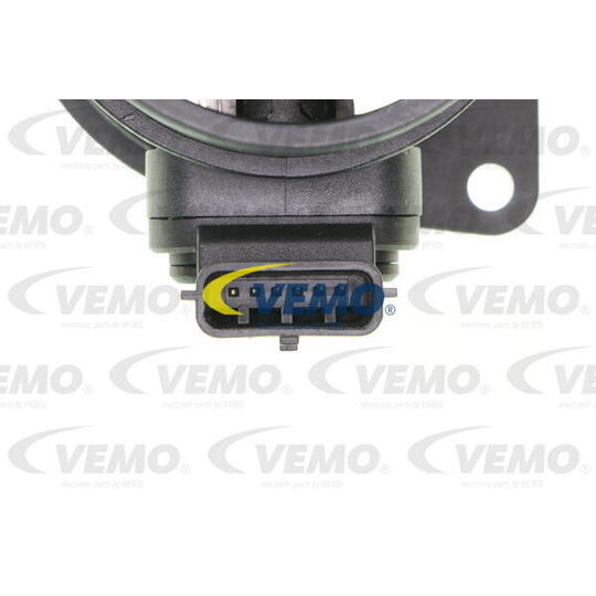 V46-72-0121 - Air Mass Sensor 