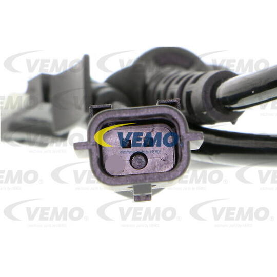 V46-72-0135 - Sensor, wheel speed 