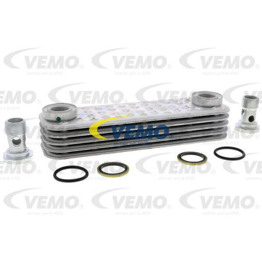 V48-60-0040 - Oil Cooler, engine oil 