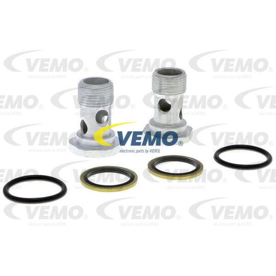 V48-60-0040 - Oil Cooler, engine oil 