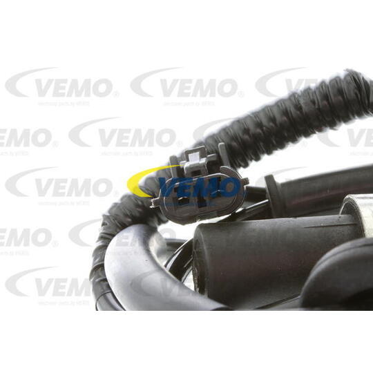 V52-72-0058 - Sensor, wheel speed 