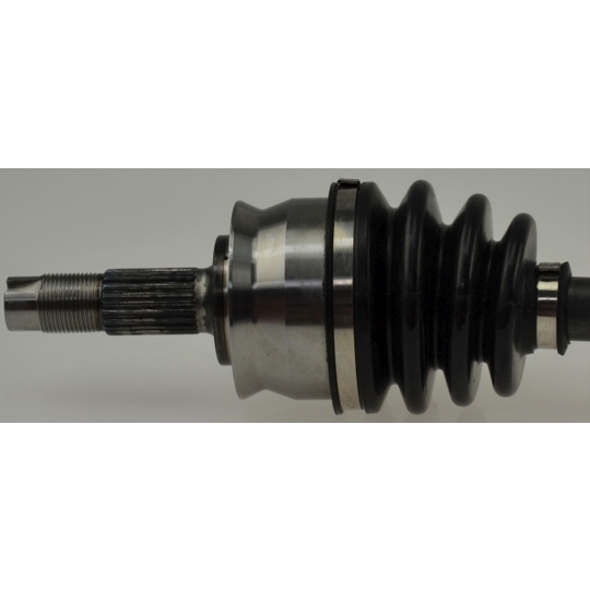 GKND11823 - Drive Shaft 