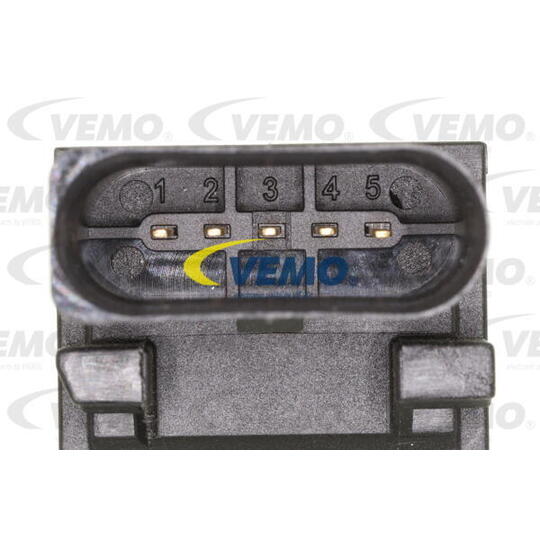 V10-73-0490 - Switch, clutch control (cruise control) 