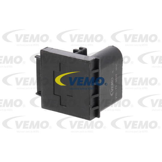 V10-73-0490 - Switch, clutch control (cruise control) 