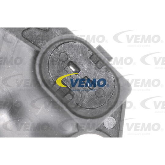 V10-77-1018 - Alternator Regulator 