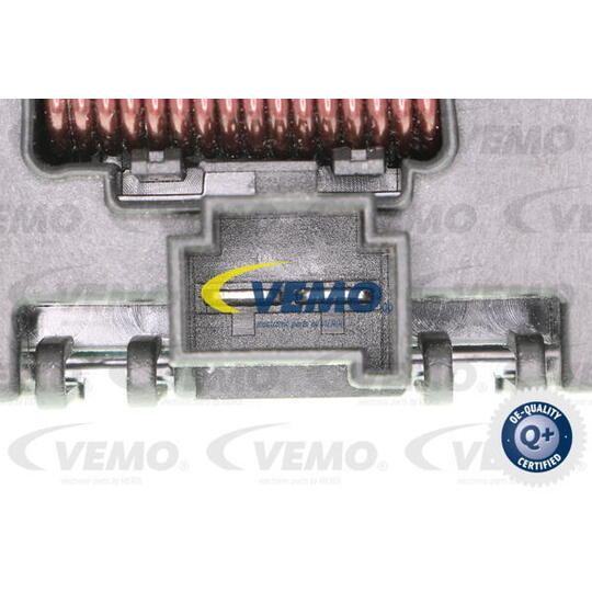 V10-79-0032 - Regulator, passenger compartment fan 