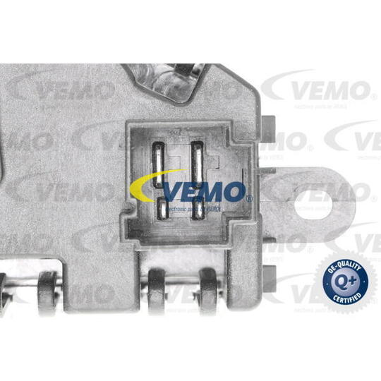 V10-79-0032 - Regulator, passenger compartment fan 