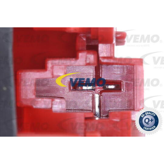 V40-84-0018 - Auxiliary Stop Light 