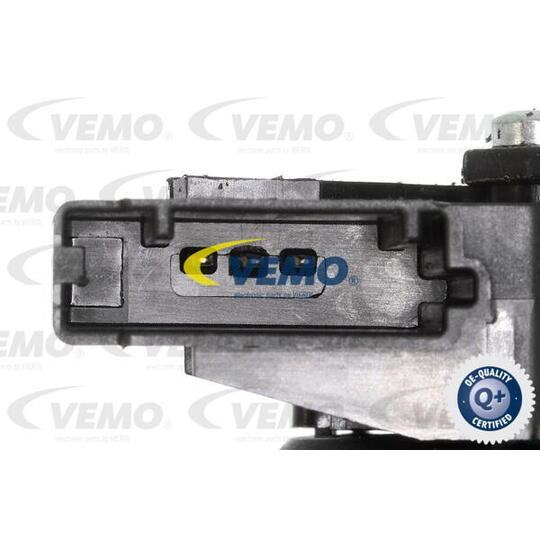 V40-85-0008 - Tailgate Lock 