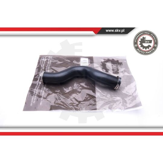 24SKV867 - Charger Air Hose 