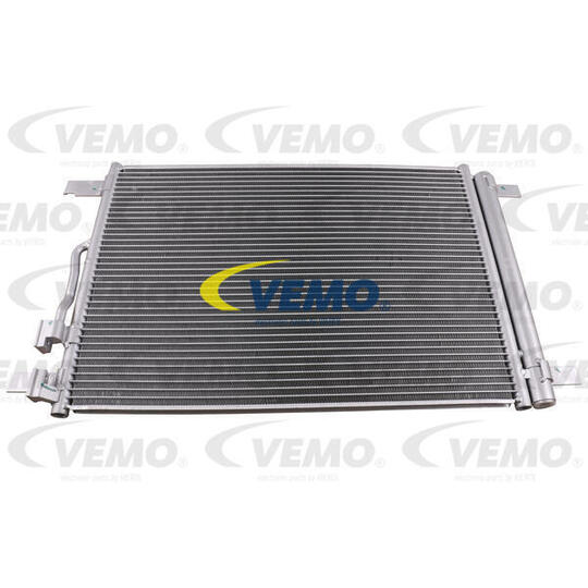 V15-62-1054 - Condenser, air conditioning 