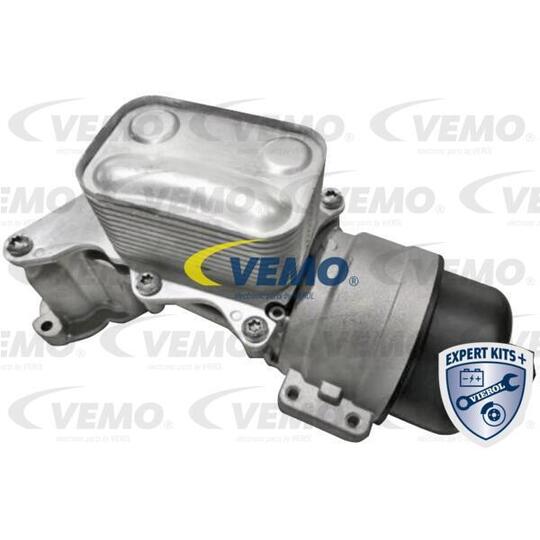 V22-60-0055 - Oil Cooler, engine oil 