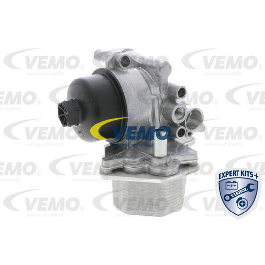 V22-60-0017 - Oil Cooler, engine oil 