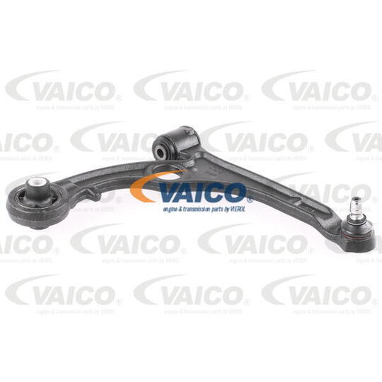 V24-0774 - Track Control Arm 