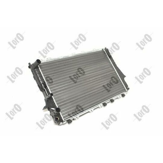 003-017-0004 - Radiator, engine cooling 