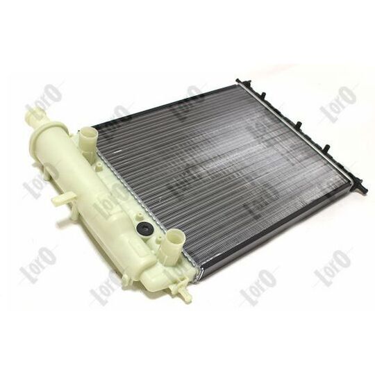 016-017-0029 - Radiator, engine cooling 