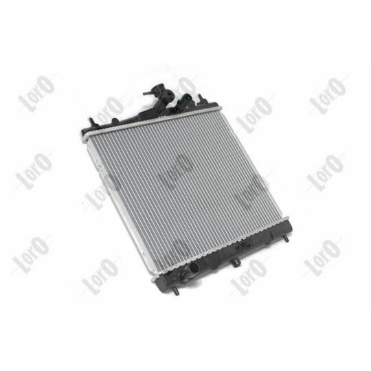 035-017-0013-B - Radiator, engine cooling 