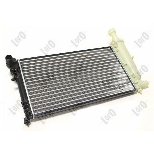 038-017-0004 - Radiator, engine cooling 