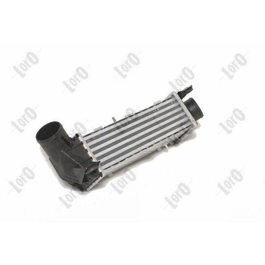 046-018-0003 - Intercooler, charger 