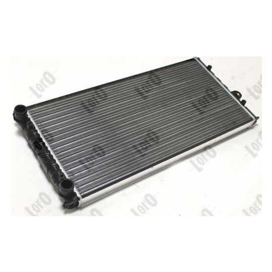 053-017-0008 - Radiator, engine cooling 