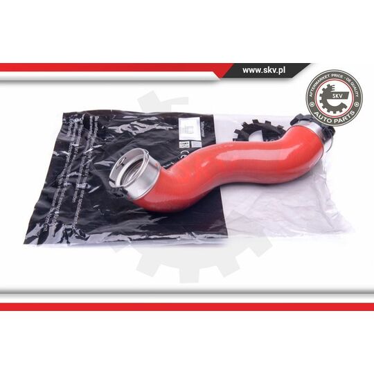 24SKV835 - Charger Air Hose 