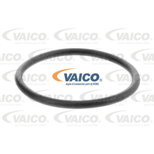 V10-5822 - Cap, oil filter housing 