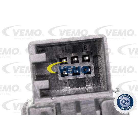 V10-73-0350 - Hazard Light Switch 