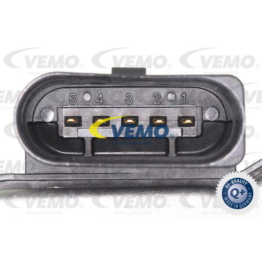 V10-77-0025 - Control, change-over cover (induction pipe) 