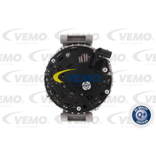 V30-13-15006 - Alternator 