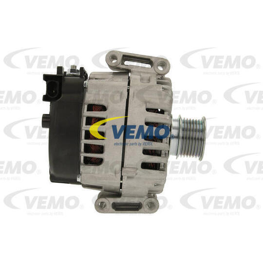 V30-13-50032 - Alternator 