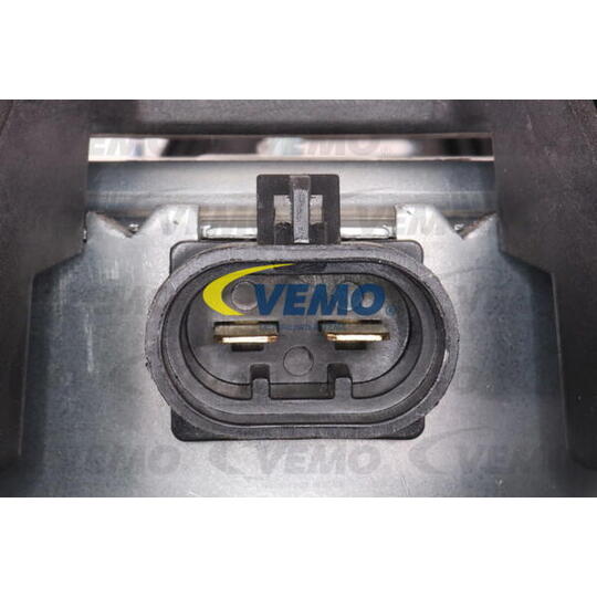 V42-01-1100 - Ventilaator, mootorijahutus 