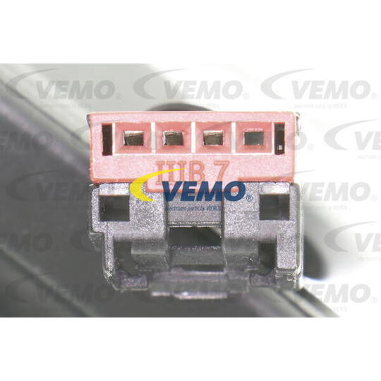 V48-73-0019 - Switch, tailgate 