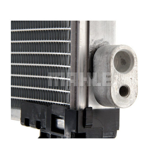 AC 825 000P - Condenser, air conditioning 