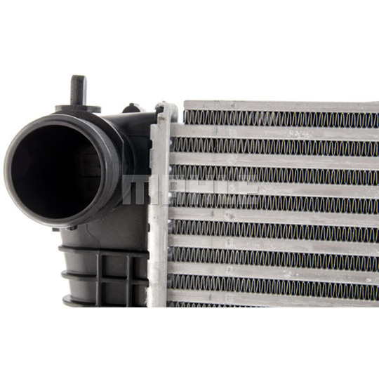 CI 365 000P - Intercooler, charger 