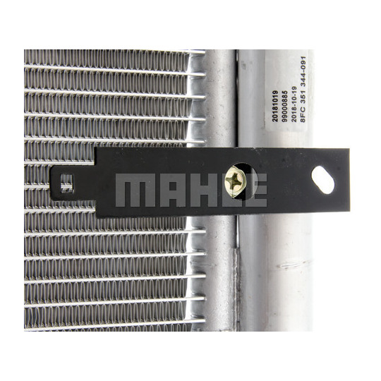 AC 835 000P - Condenser, air conditioning 