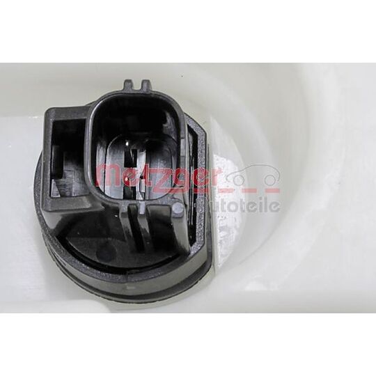 2140380 - Washer Fluid Tank, window cleaning 