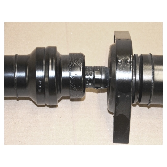 GKNP30022 - Propshaft, axle drive 