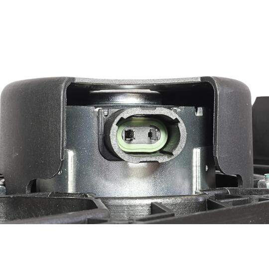 7740174 - Fan, engine cooling 